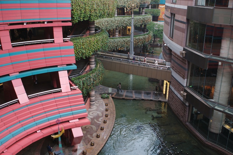 The "canal" for Canal City and bridges crisscrossing it.